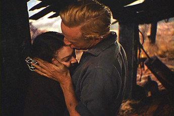 Scarlett et Ashley à son retour de la guerre